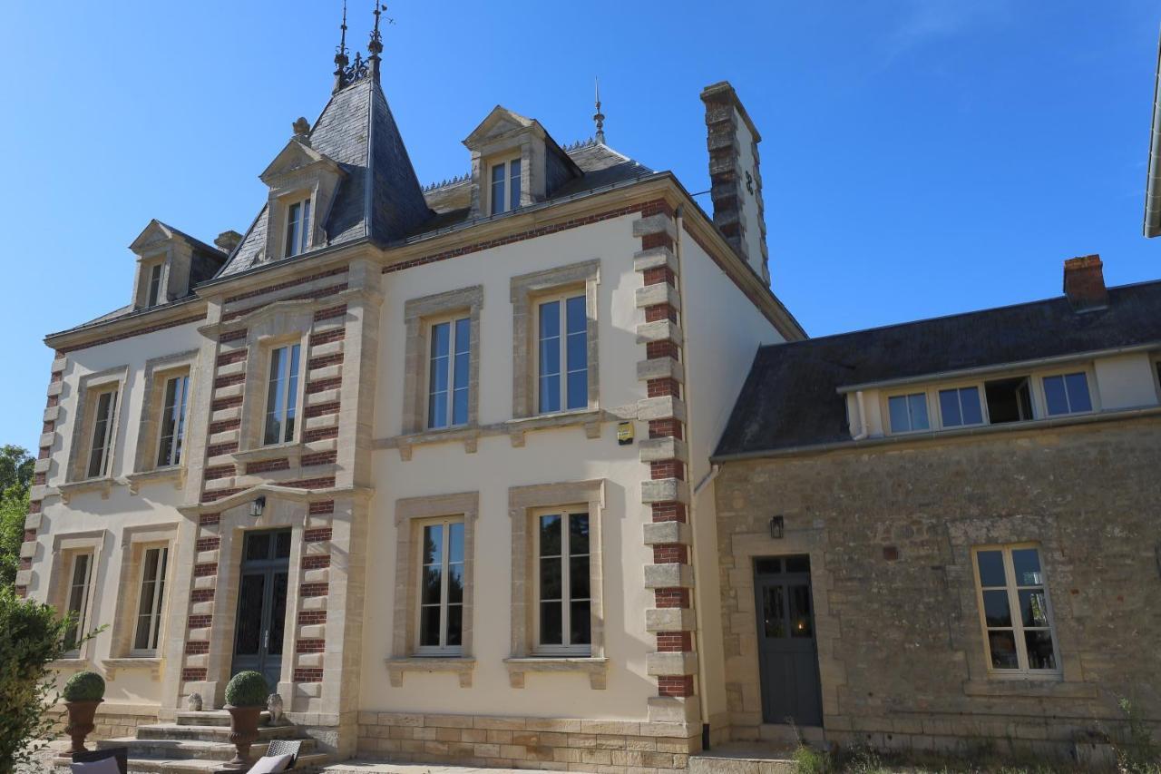 Le Bourg Panzió Asnieres-en-Bessin Kültér fotó